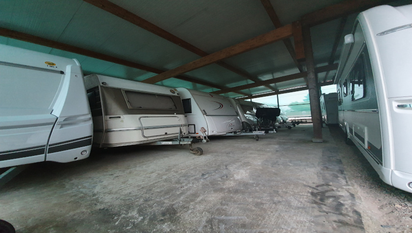 Caravan Parking on Elba Island - Indoor stopover